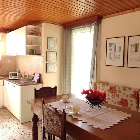 Appartement Venus Traditional Kondoyenádha